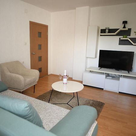 Cinema Vardar Apartment Skopje Exteriér fotografie
