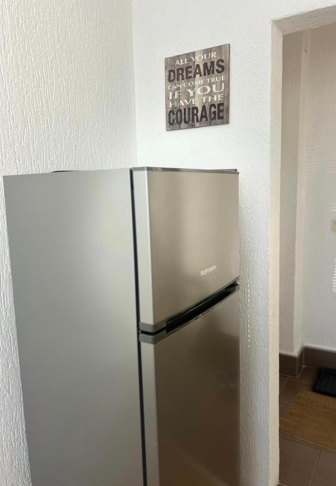 Cinema Vardar Apartment Skopje Exteriér fotografie